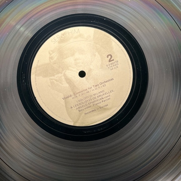 Vivaldi: Four Concertos for Two Orchestras Vinyl - Picture 7 of 9